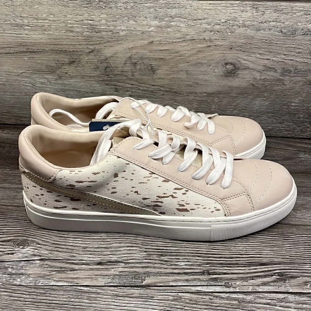 Women's Brittin Sneakers - Universal Thread